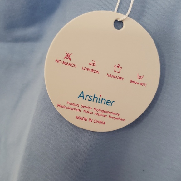 Womens Swimmer - Picture 5 of 7